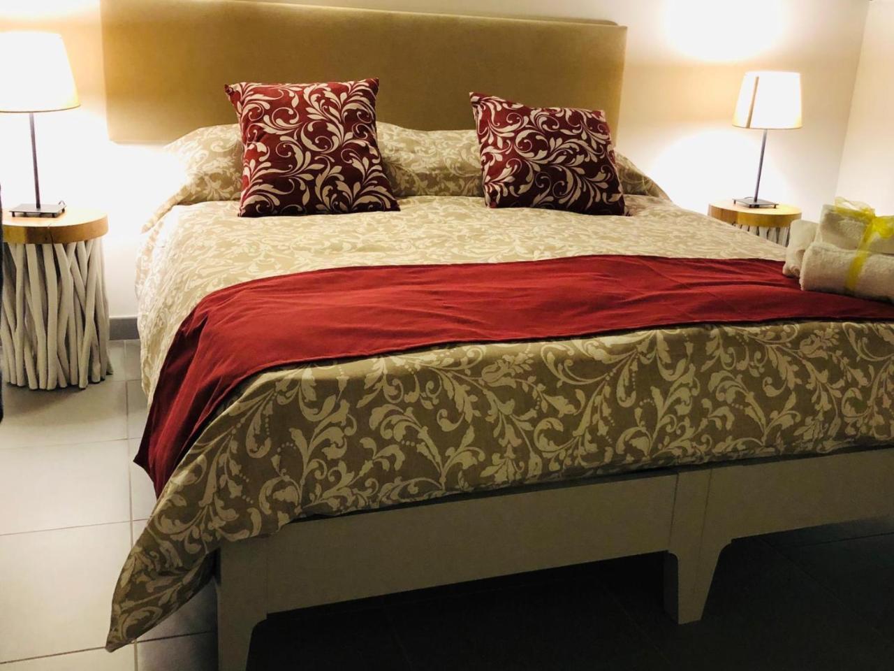 B&B Ohana Palermo Bagian luar foto