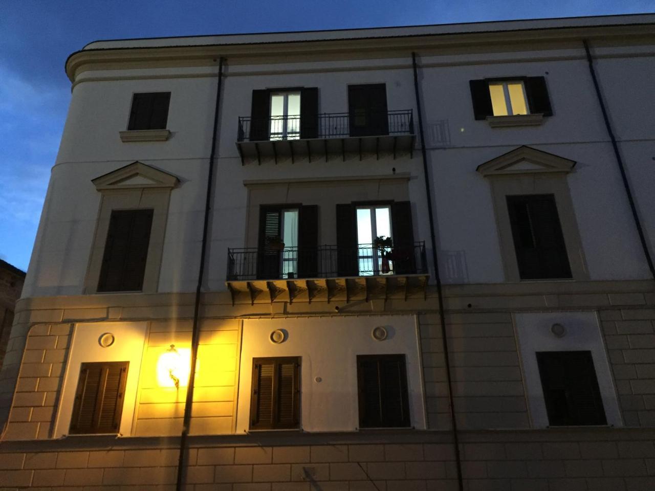 B&B Ohana Palermo Bagian luar foto